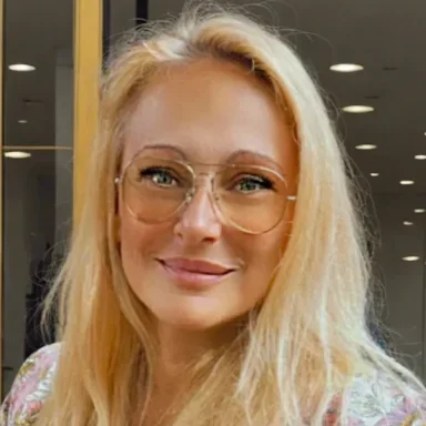 Sanja Chulakovska Artist